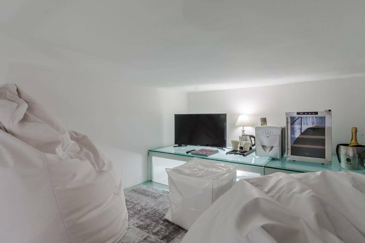 Suite Brera Madonnina Milan Exterior photo